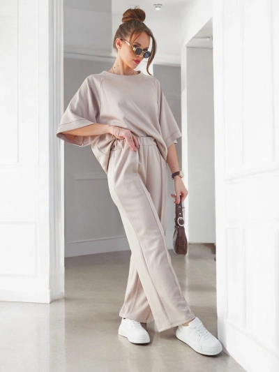 Royalfashion Women's outfit with short sleeves and flared pants