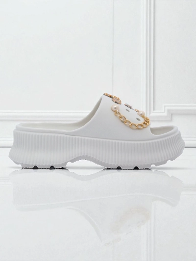 Royalfashion Женские резиновые сандалии с украшениями Slash Glam