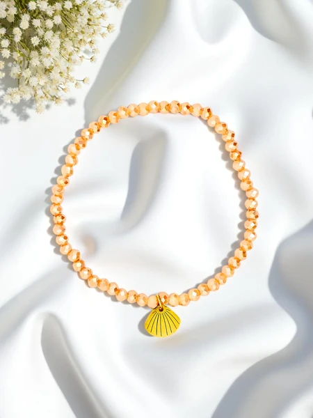 Royalfashion Sieviešu rokassprādze ar gliemežvāka piekariņu