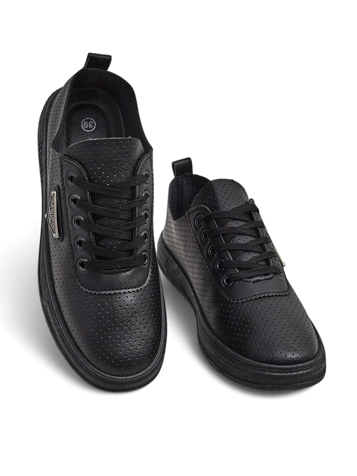 Royalfashion šņorējamie sporta apavi sievietēm ar piegriezumu Fennie