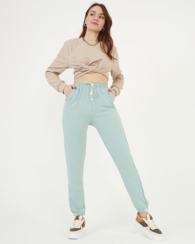 Зеленые женские брюки джогеры