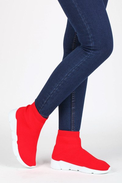 Czerwone, sportowe obuwie z tekstylną cholewką - Obuwie