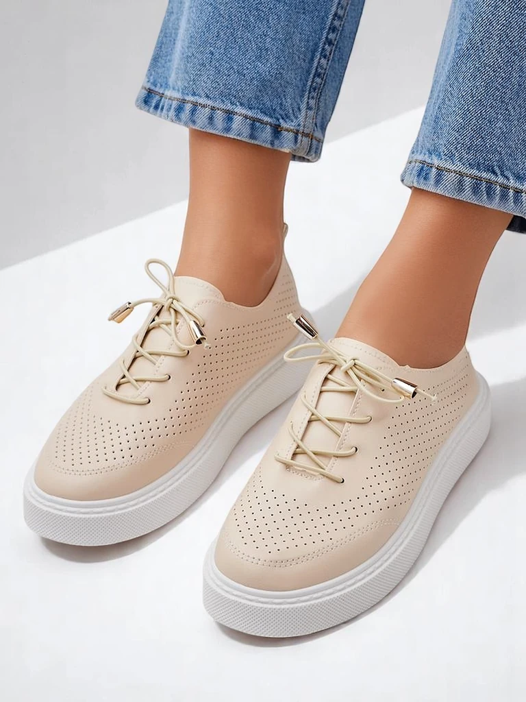 Royalfashion Sieviešu perforētās mežģīņu sporta apavi Vaned