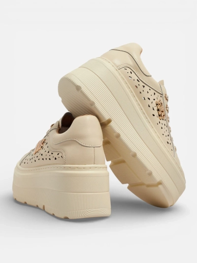 Sneakers sportive me ažurë për femra nga lëkura natyrale Atelle