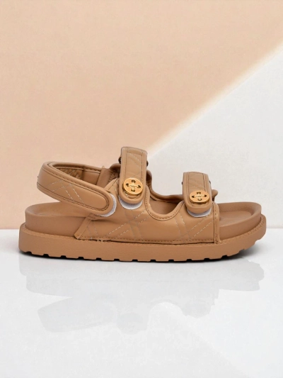 Royalfashion Women's sandals on a thicker sole Vivere