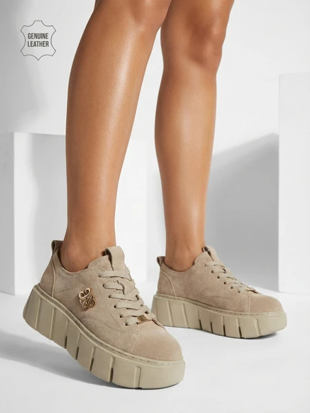 Sportowe sneakersy damskie ze skóry naturalnej Renos