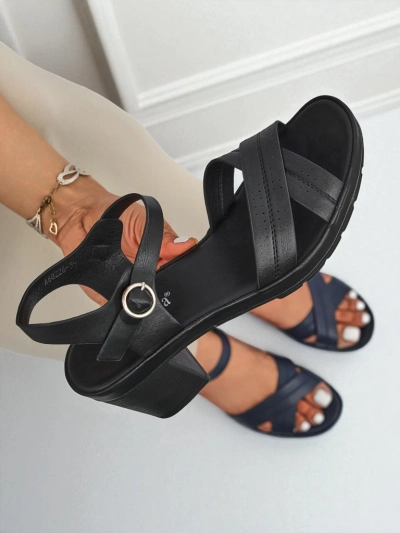 Royalfashion Женские босоножки на устойчивом каблуке SoleAura