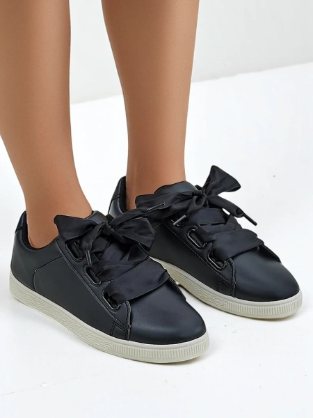 Royalfashion Women's eco-leather sneakers with decorative laces Etti