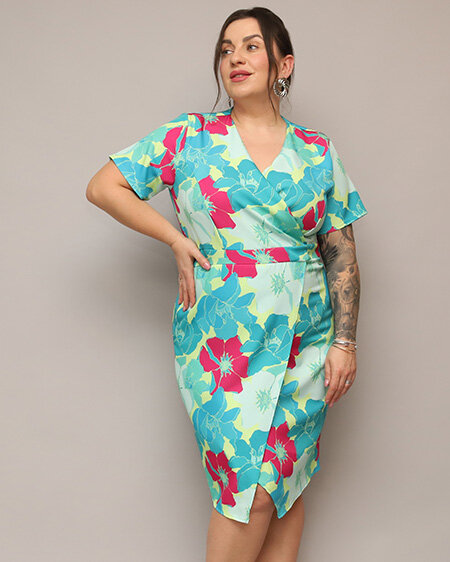 Royalfashion Sieviešu kleita no ziedu auduma PLUS SIZE
