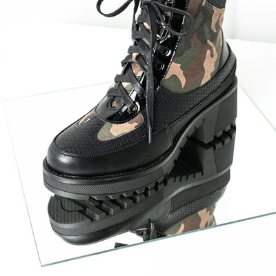 Czarne workery ze wzorem moro Berkut - Obuwie