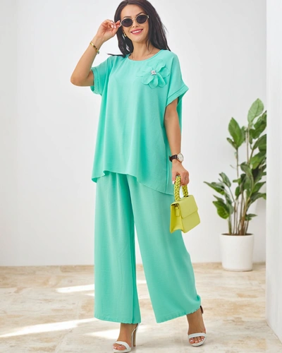 Royalfashion Women's set with short sleeves, decorative flower and wide pants