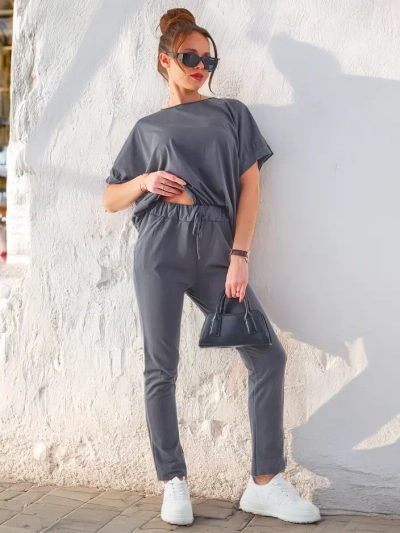 Royalfashion Sieviešu kokvilnas komplekts ar īsām piedurknēm un taisnām biksēm