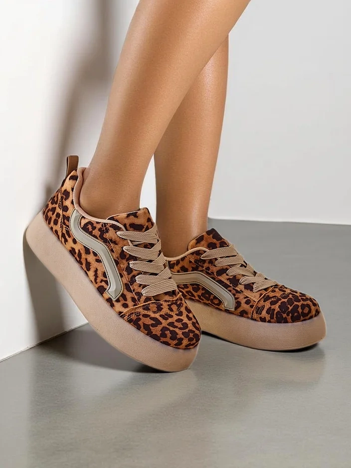 Royalfashion Женские спортивные кроссовки на платформе Ensis