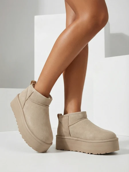 Royalfashion Women's short boots a'la snow boots Ozozi