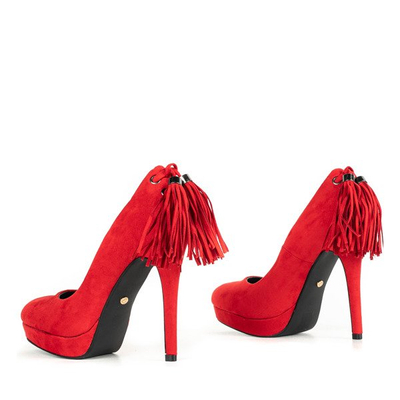 Red pumps on a stiletto heel with decorative fringes Seletanore - Footwear