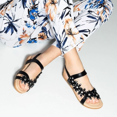 OUTLET Black women's sandals with flowers Aflori - Footwear