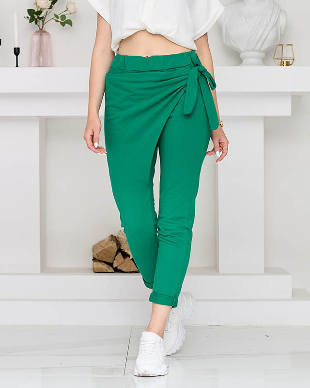 Dark green women's sweatpants with a pleat and binding - Clothing