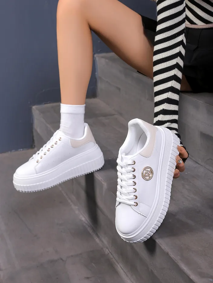 Royalfashion Женские кроссовки Aurelia