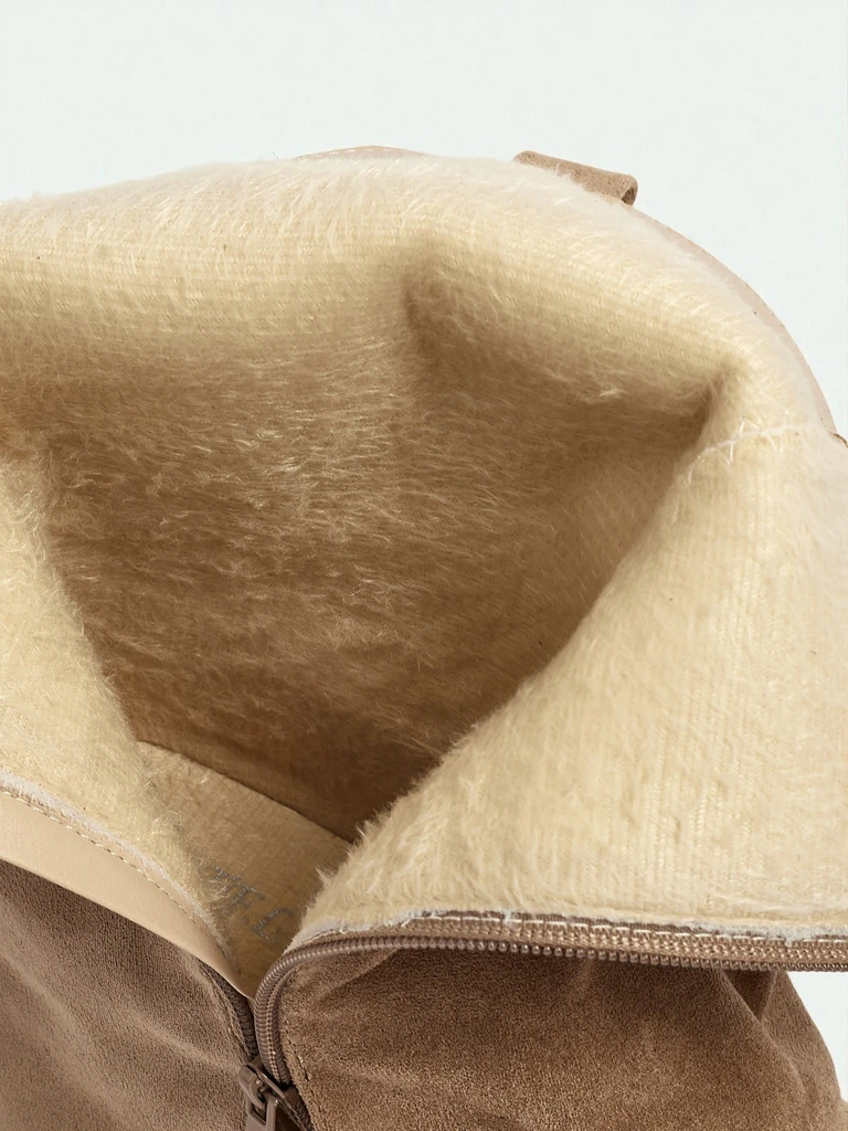 Женские ботинки с закрытым верхом Tovris