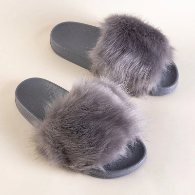 OUTLET Gray women's slippers with fur Danita - Footwear