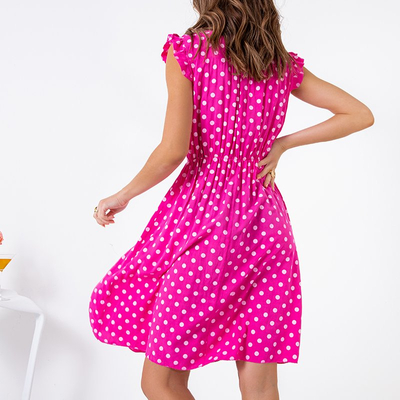 Женское платье цвета фуксия в горошек