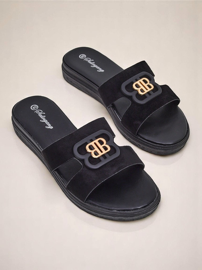 Royalfashion Женские шлепанцы на плоской подошве ChicStep