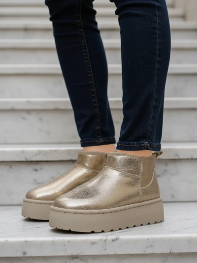 Royalfashion Women's platform snow boots a'la Dagodo