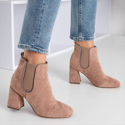 Women's powder boots with a higher heel Casablanca - Footwear