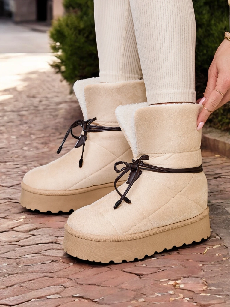 Royalfashion Ladies' lace-up snow boots Wdeno