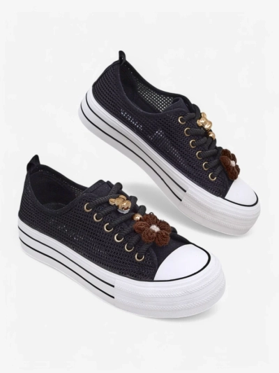 Женские перфорированные кроссовки Royalfashion с декором Osdo