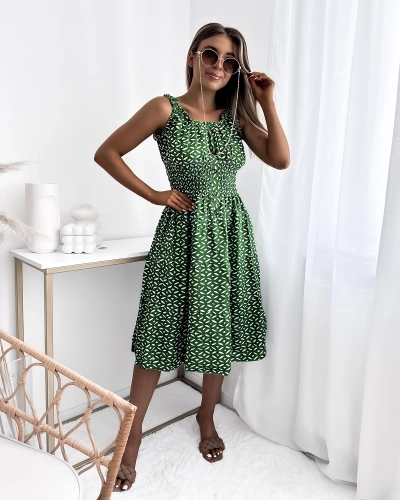 Women's knee-length dress with print in dark green- Clothing
