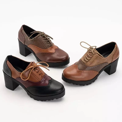 OUTLET Dark brown Tiarino women's half shoes on a post - Footwear