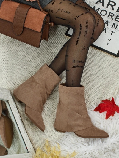 Women's ankle boots with a closed upper Moonly