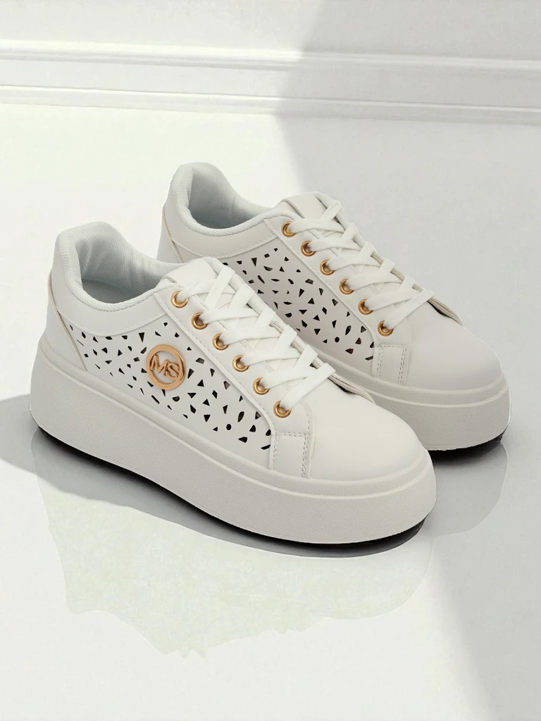 Aurelia Bianca – Valkoiset Royalfashion Ecru -alustalenkkarit