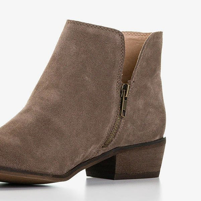 Dark brown women's ankle boots with a flat heel Ballo - Shoes