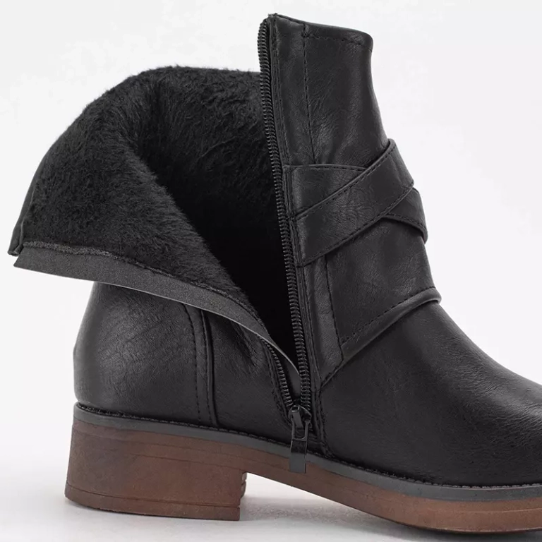 OUTLET Black women's boots with a buckle Ingyda - Footwear