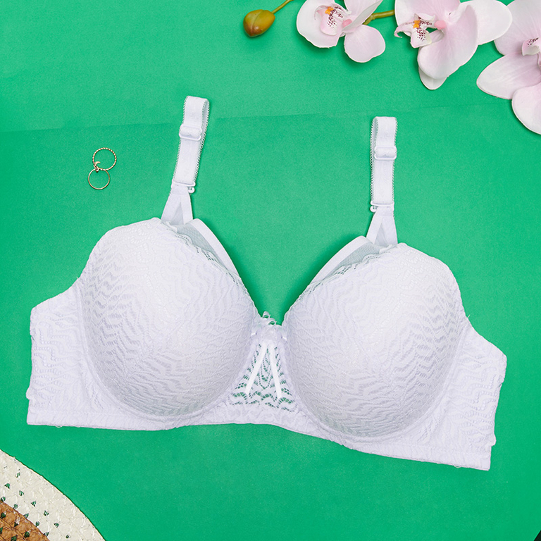 Ladies' white bra with lace - Underwear