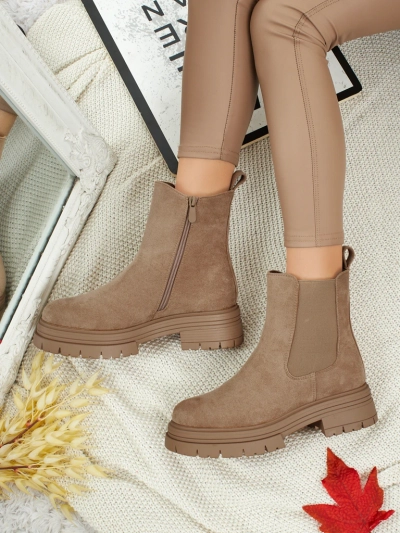 Women's Chelsea boots made of eco-suede Lunvor