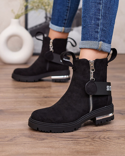 Royalfashion Melni ekovizelīna zābaki ar siksniņu un rāvējslēdzējiem Redmisala