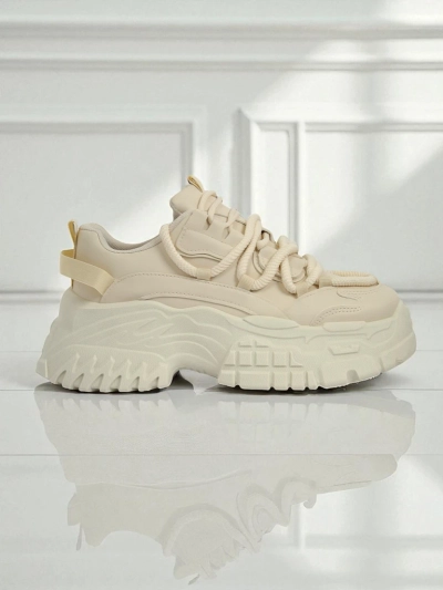 Women's beige Athenia sneakers made of eco-leather on a 6.5 cm platform