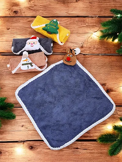 Royalfashion Holiday set of towels Happy Xmas
