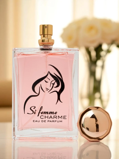 Sievietēm iedvesmota smaržūdens Si Femme Charme