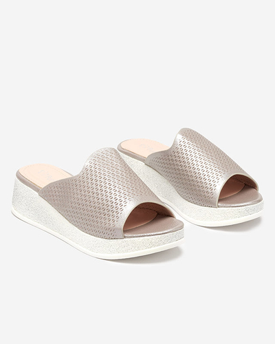 Light brown women's openwork wedge slippers with brocade Lekisa - Shoes