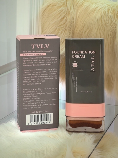 TVLV Podkład do twarzy matujący w sztyfcie z wbudowanym pędzlem Warm Beige