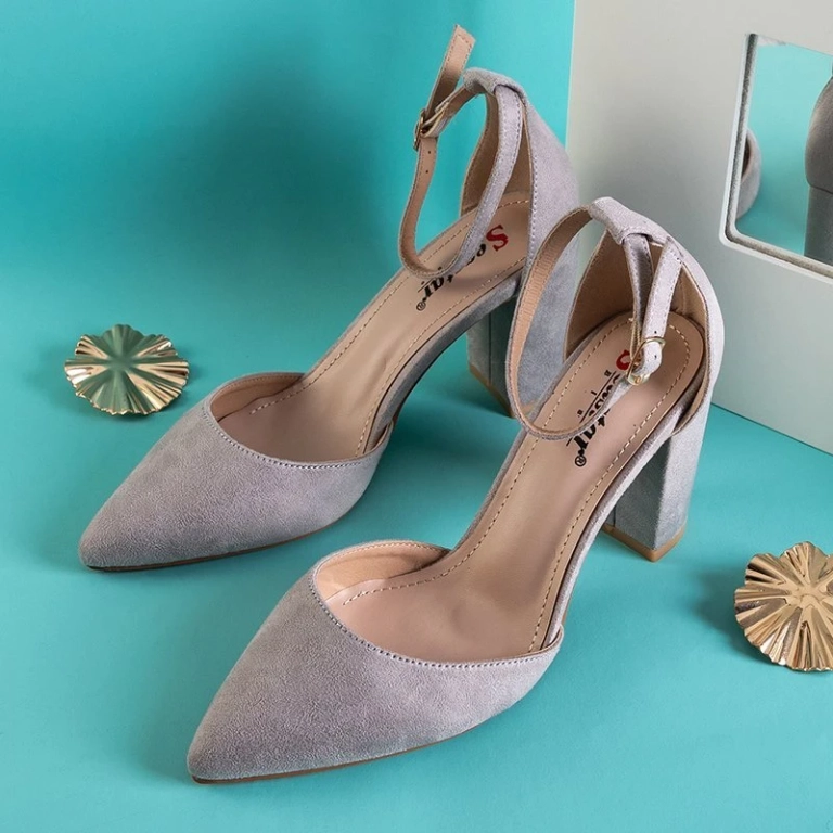 Серые женские туфли на каблуке Luxuriance