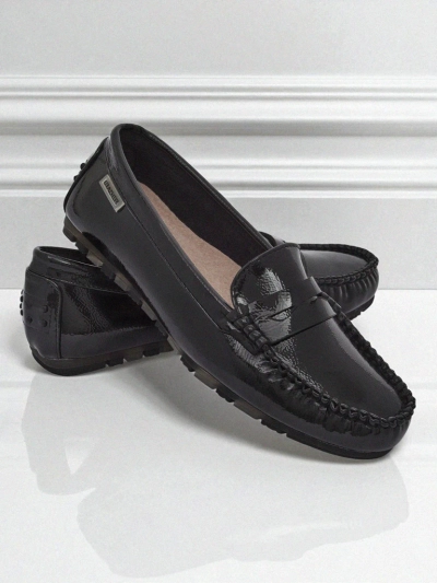 Women's Cyra Nero Moccasins made of patent eco-leather, classic Italian style