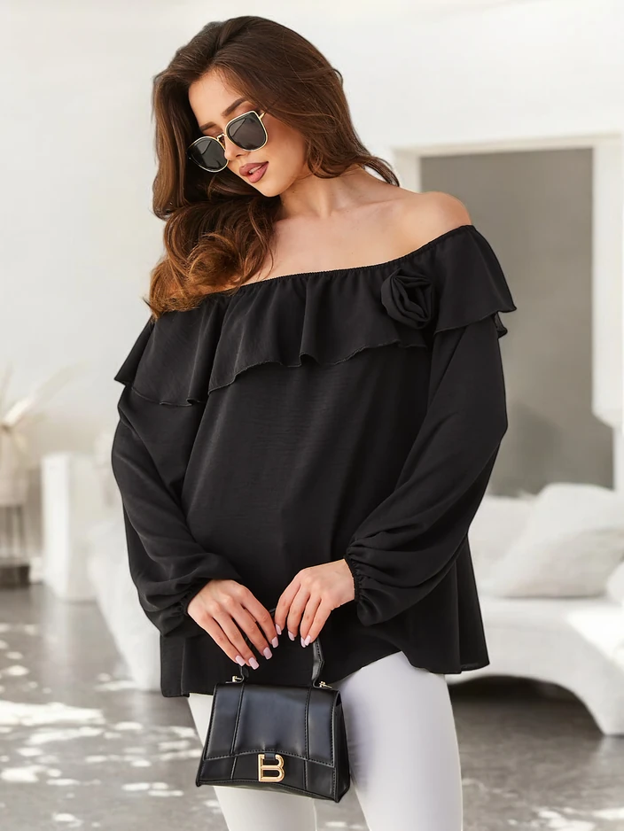 Royalfashion Sieviešu blūze ar atklātu plecu un volānu ar ziedu