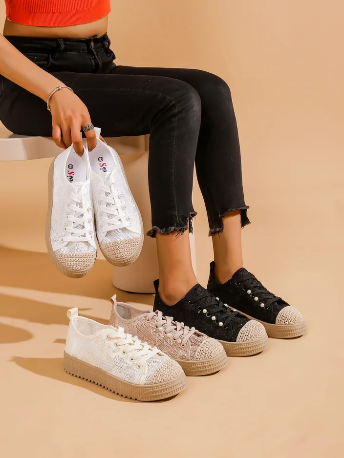 Royalfashion Sieviešu mežģīņu sneakeri ar sekvīniem Nille