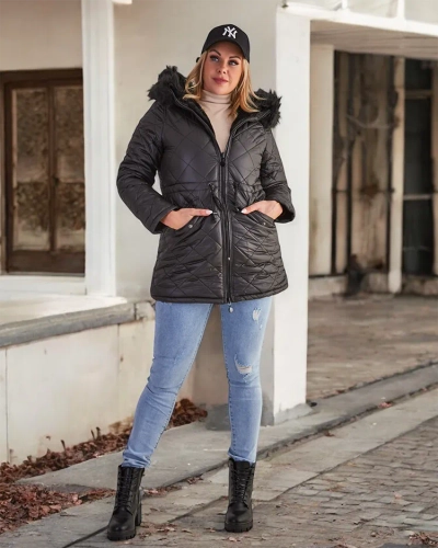Royalfashion Sieviešu stepēta jaka melnā krāsā