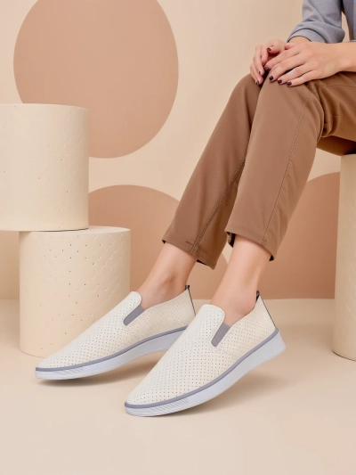 Royalfashion Sieviešu perforētās sporta kurpes Musio